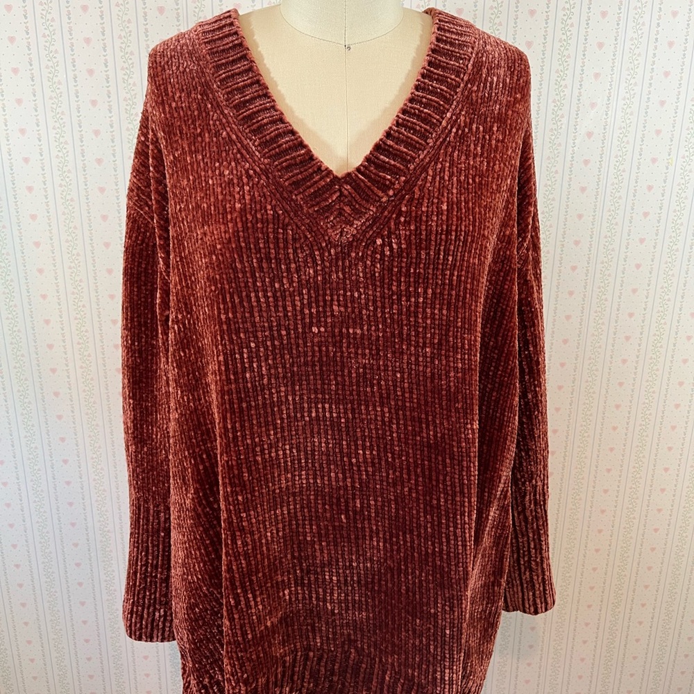 Zara v neck sweater